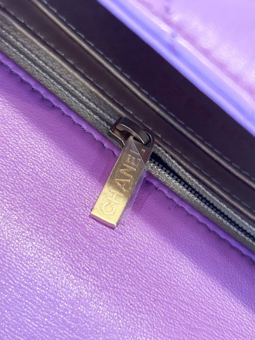 Chanel 22s Mini Square Bag Purple Pearl Crush Quilted Purse Handbag Gold - Picture 11 of 14